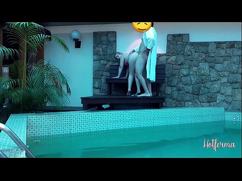 ❤️ Šef poziva sobaricu na bazen, ali nije mogao odoljeti vrućini ❤️ Domaći porno na hr.pornma-com.ru ❌❤